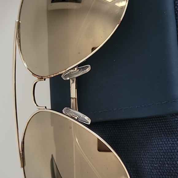Le Specs Unisex Mirrored Gold Aviator Sunglasses - Picture 3 of 4